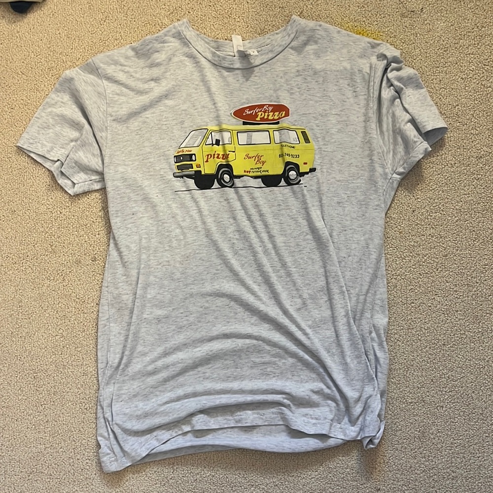 Stranger things surfer boys pizza women’s shirt